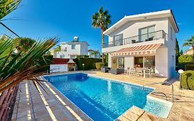 Villa Roker By Ezoria Villas